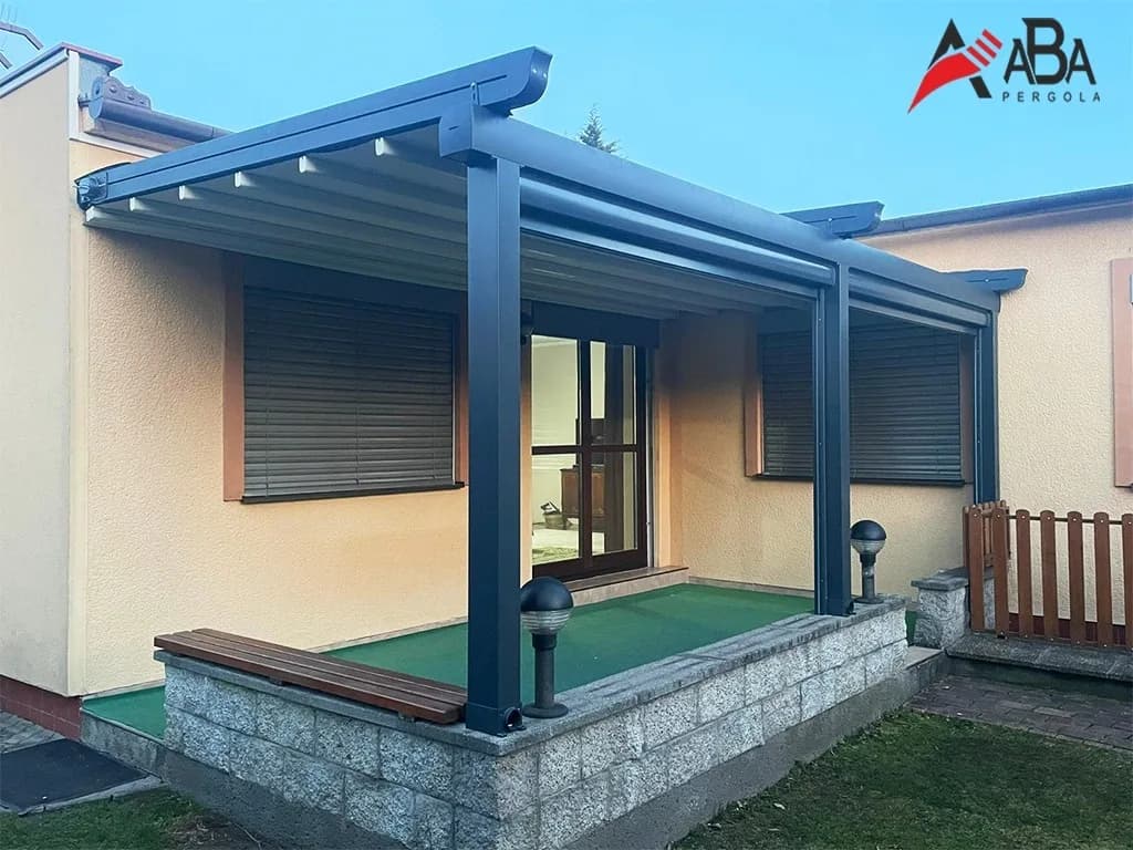 Close-up of retractable louvered roof detail